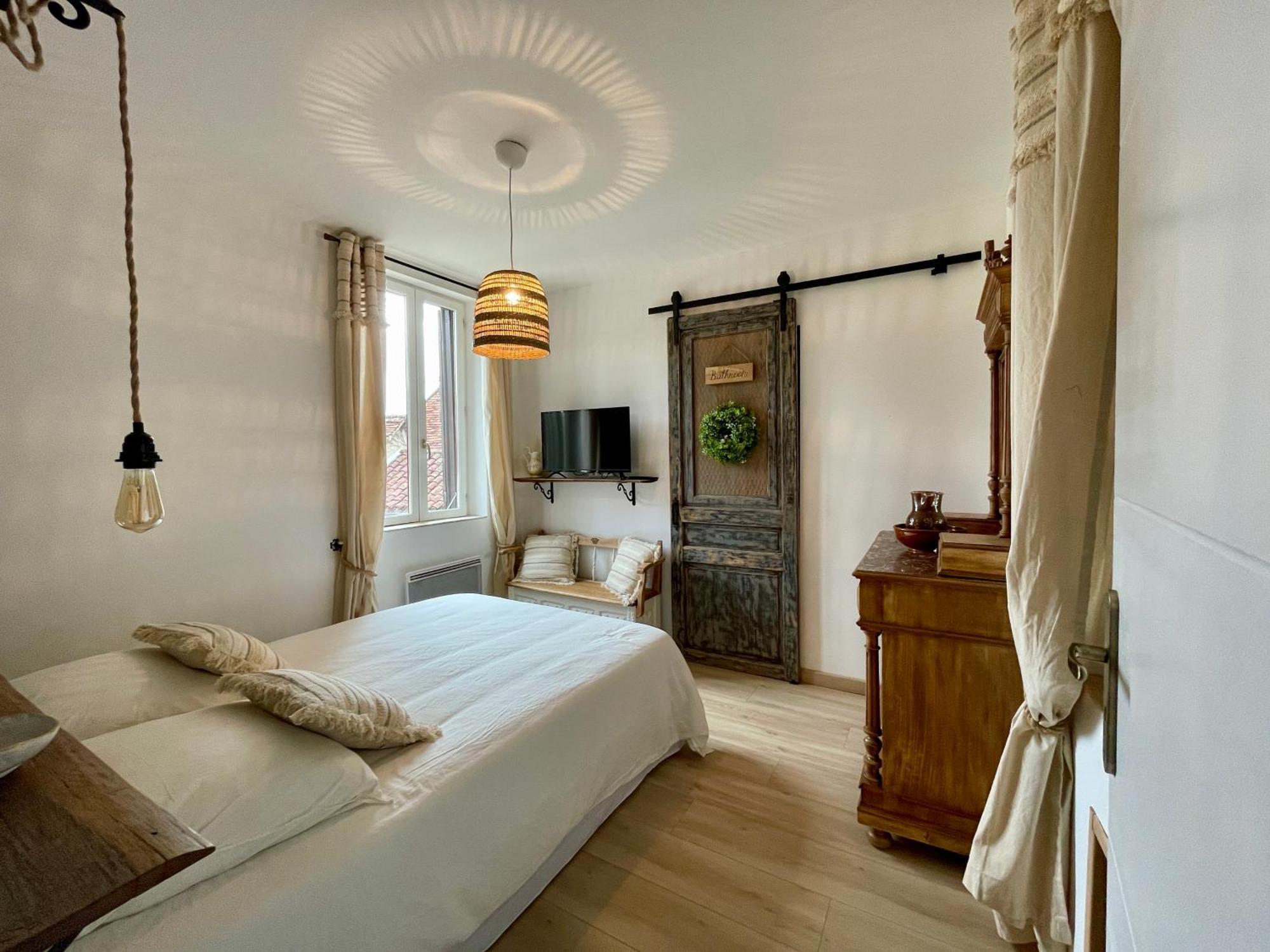 Holiday home Maison Coeur De St-cirq-lapopie Charme Jardin Clim *